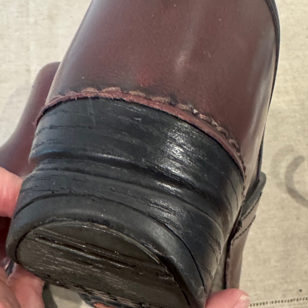 Dansko Women's Clogs SZ 41  Slip-Ons - Picture 8 of 9